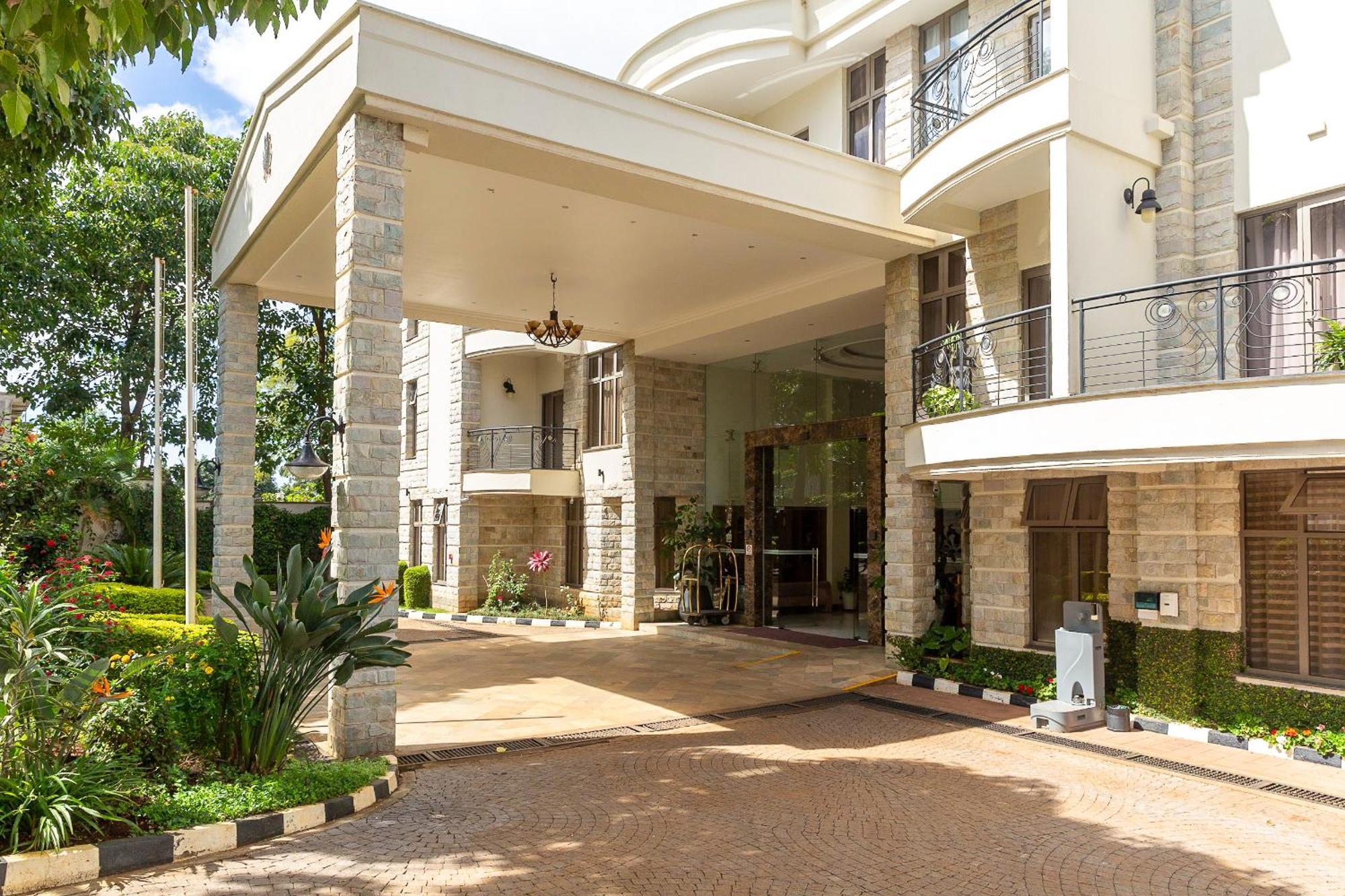 Alba Hotel Meru Kültér fotó