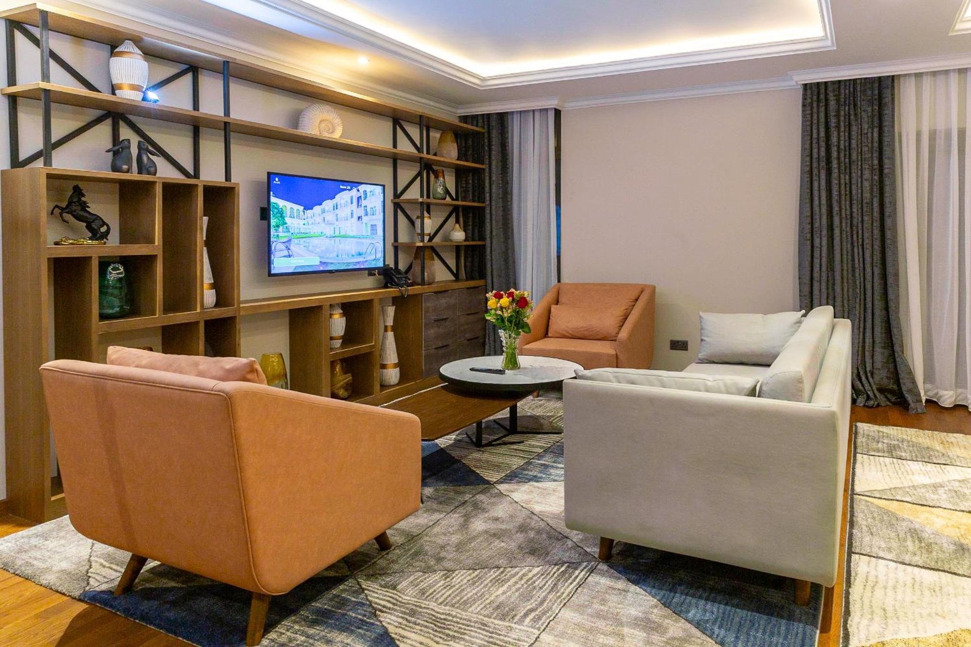 Alba Hotel Meru Kültér fotó