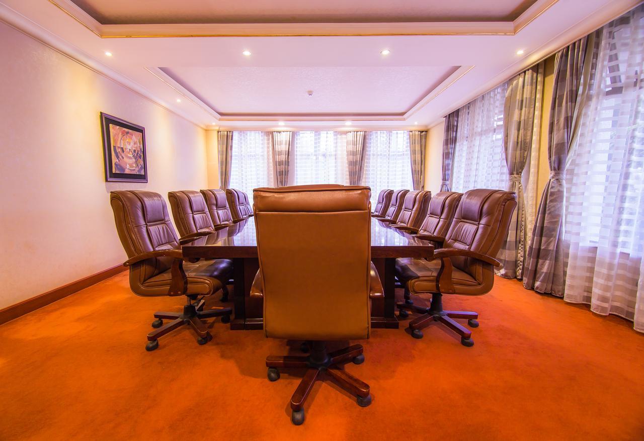Alba Hotel Meru Kültér fotó