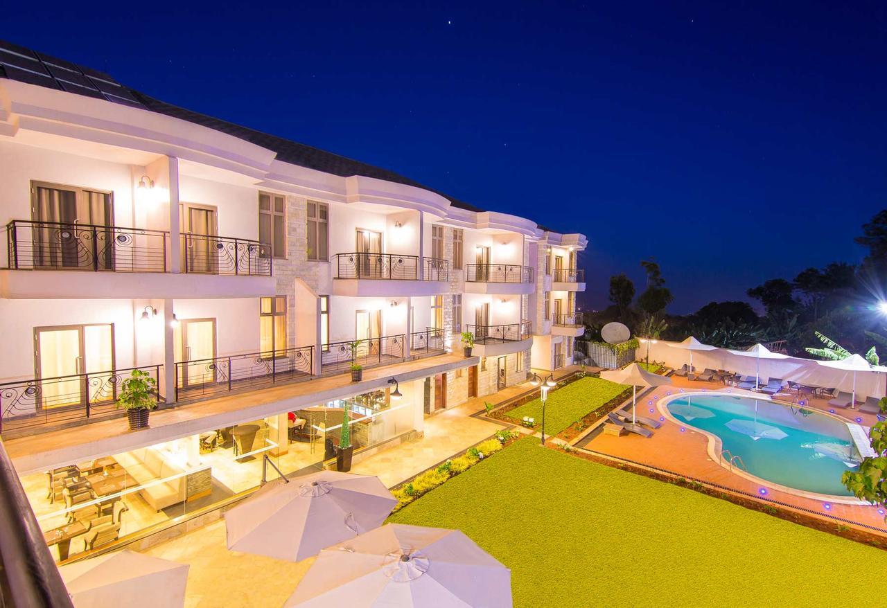 Alba Hotel Meru Kültér fotó